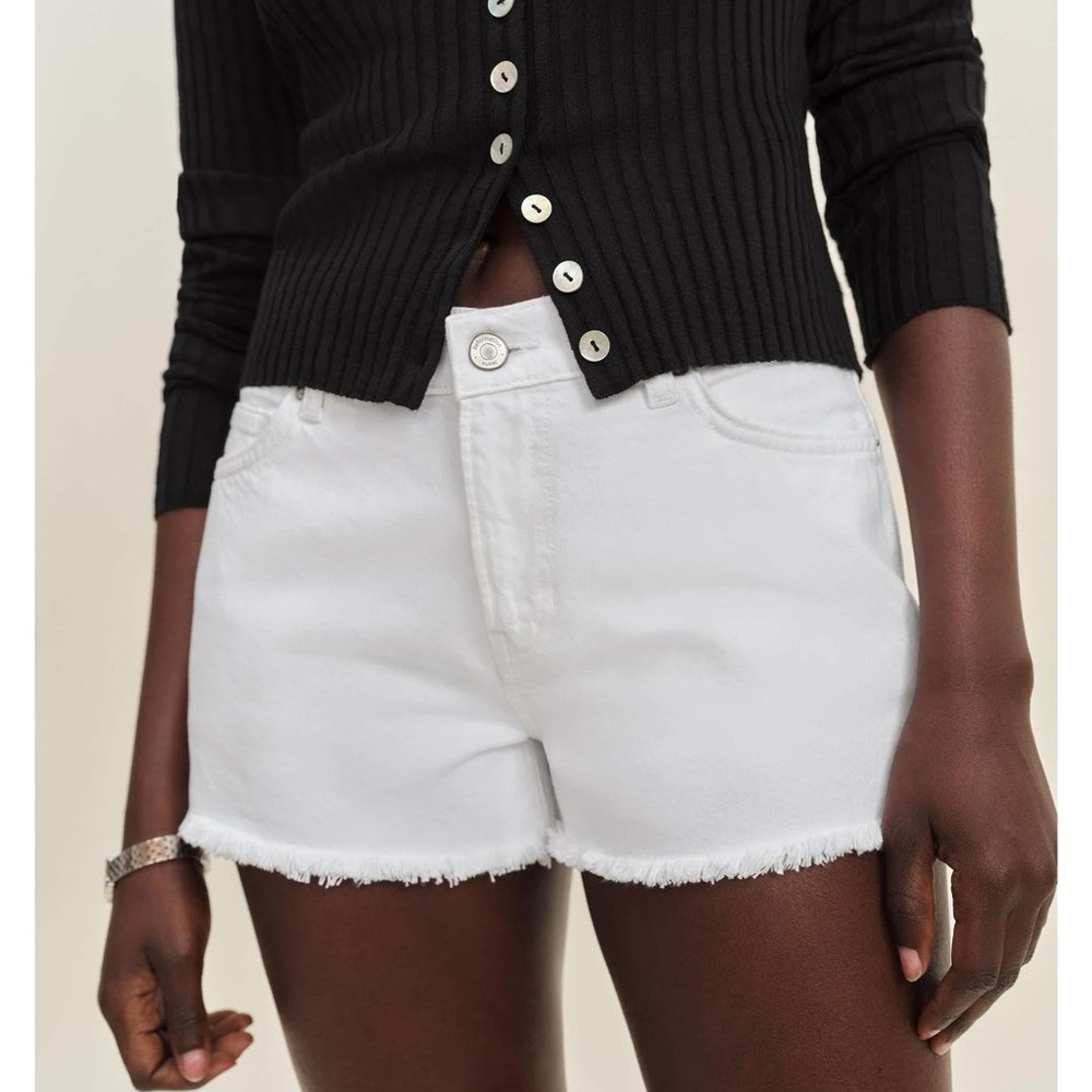 Reformation Women's White Sutton Low Rise 2.5” Slouchy Jean Shorts